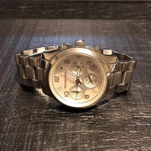 Michael Kors Mother of Pearl Silver Watch MK5304